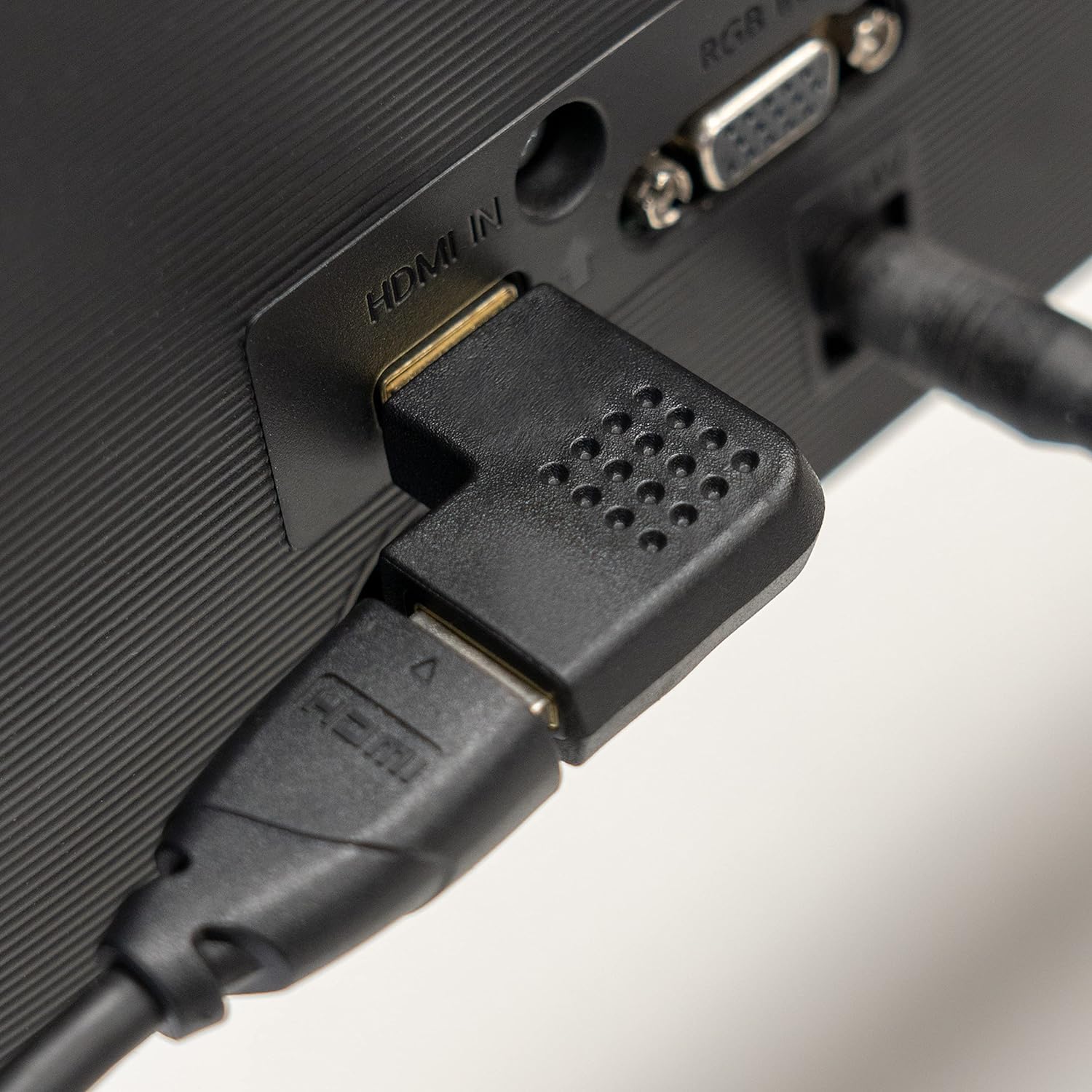 Amazon | HDMI 直角HDMI延長コネクタ L字 【左方向】90度 HDMI